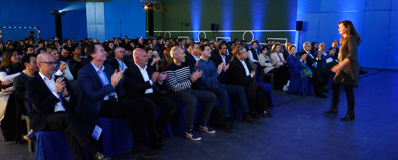 asistentes a un acto sobre sostenibilidad